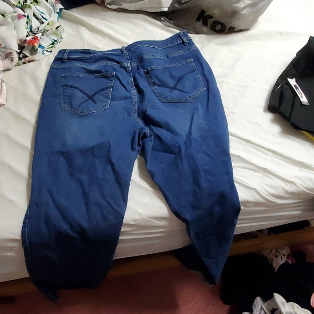 Jeans - Picture 2 of 2